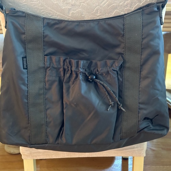 Ladie’s Puma Nylon Large Shoulder Bag - Picture 7 of 9